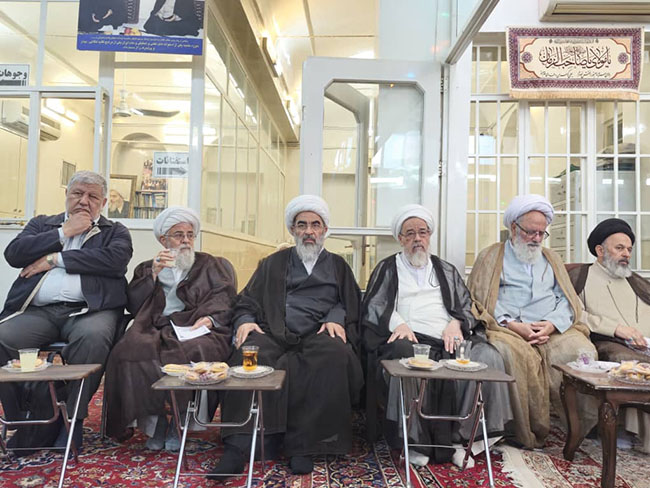 مراسم روضه هفتگی دفتر