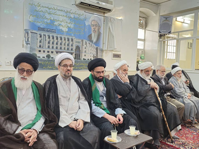 مراسم روضه هفتگی دفتر