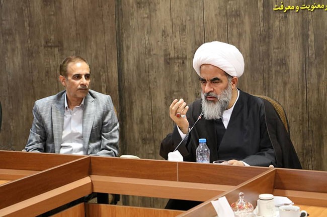 درس اخلاق در جمع مدیران و معاونین صدا و سیمای استان قم