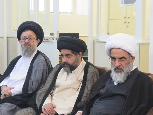 مراسم روضه هفتگی دفتر