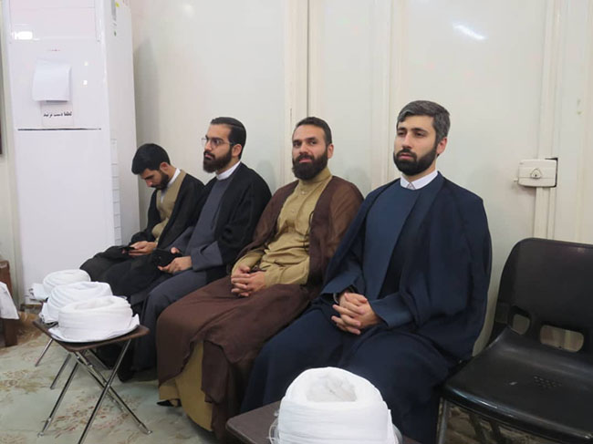 آئین عمامه‌گذاری در روز عید غدیر در دفتر آیت الله فاضل لنکرانی