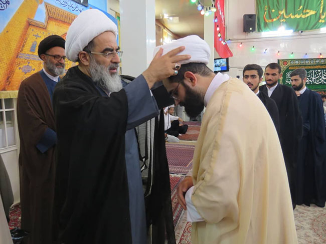 آئین عمامه‌گذاری در روز عید غدیر در دفتر آیت الله فاضل لنکرانی