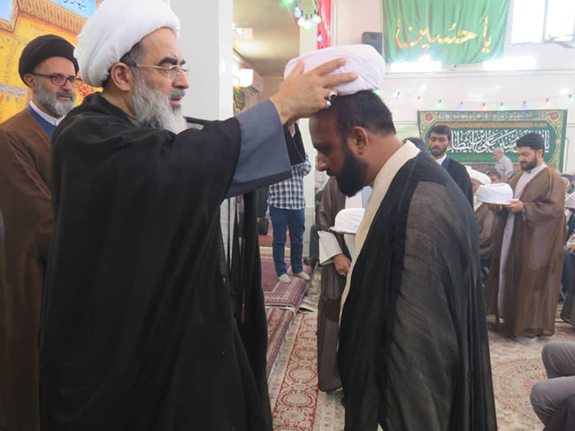 آئین عمامه‌گذاری در روز عید غدیر در دفتر آیت الله فاضل لنکرانی