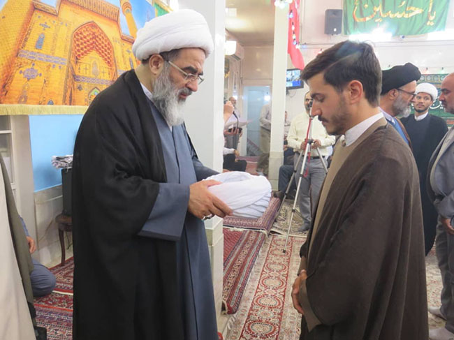 آئین عمامه‌گذاری در روز عید غدیر در دفتر آیت الله فاضل لنکرانی