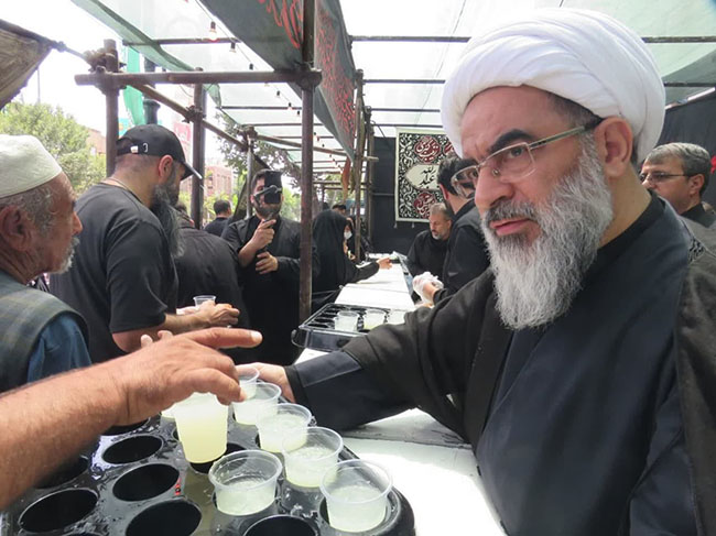 حضور آیت الله فاضل لنکرانی در ایستگاه صلواتی دفتر روز عاشورا