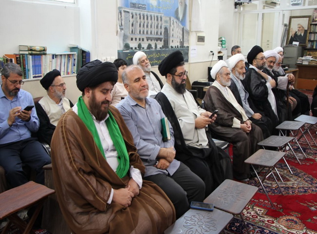 مراسم جشن ولادت رسول خدا(ص) و امام صادق(ع) و عمامه گذاری جمعی از طلاب