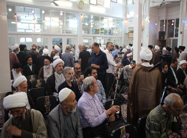 مراسم جشن ولادت رسول خدا(ص) و امام صادق(ع) و عمامه گذاری جمعی از طلاب