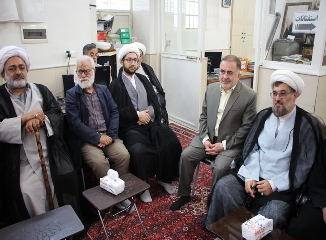 مراسم جشن ولادت رسول خدا(ص) و امام صادق(ع) و عمامه گذاری جمعی از طلاب