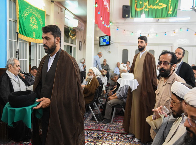 مراسم جشن ولادت رسول خدا(ص) و امام صادق(ع) و عمامه گذاری جمعی از طلاب