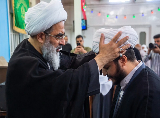 مراسم جشن ولادت رسول خدا(ص) و امام صادق(ع) و عمامه گذاری جمعی از طلاب