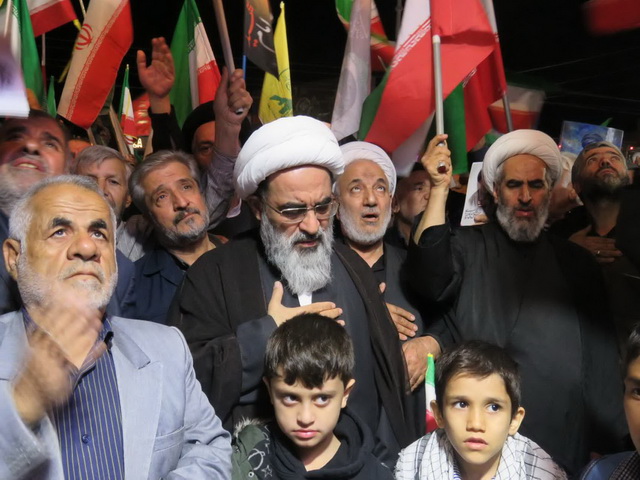 حضور در تجمع میدان توحید قم