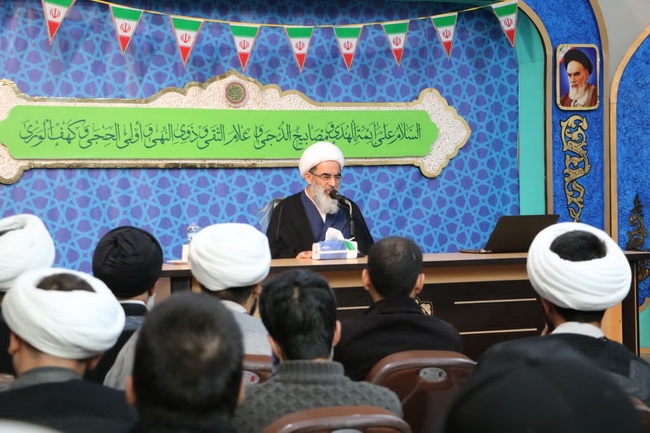 نشست نخبگانی در مسیر اجتهاد در مرکز فقهی مشهد مقدس
