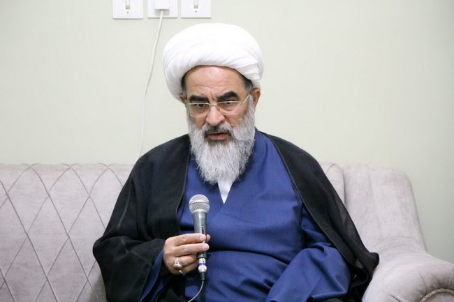 دیدار با خانواده مهندس شهید سید مجید موحدی ابطحی فرزند آیت الله حاج سید علی موحدی ابطحی از شهدای جنگ رمضان