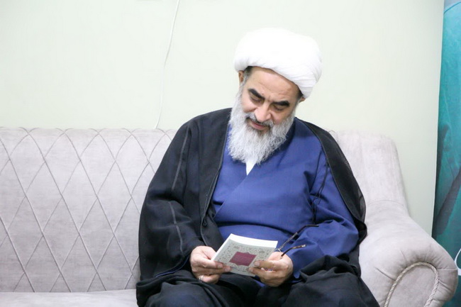 دیدار با خانواده مهندس شهید سید مجید موحدی ابطحی فرزند آیت الله حاج سید علی موحدی ابطحی از شهدای جنگ رمضان