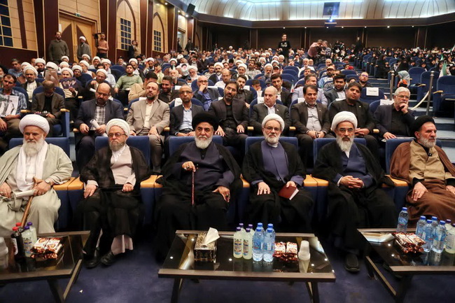 حضور در همایش تبیین الگوی حکمرانی شهید آیت الله رئیسی