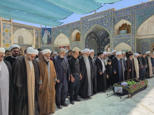 اقامه نماز بر پیکر یکی از علمای شهر نکا