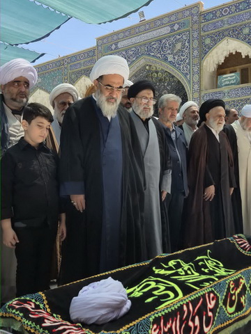 اقامه نماز بر پیکر یکی از علمای شهر نکا