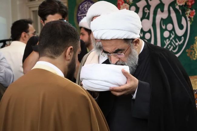 آئین عمامه‌‌گذاری و بزرگداشت عید بزرگ غدیرخم و یادبود سالروز ارتحال امام خمینی(ره) إحیاگر غدیر