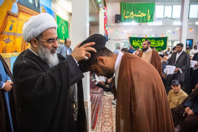 آئین عمامه‌‌گذاری و بزرگداشت عید بزرگ غدیرخم و یادبود سالروز ارتحال امام خمینی(ره) إحیاگر غدیر