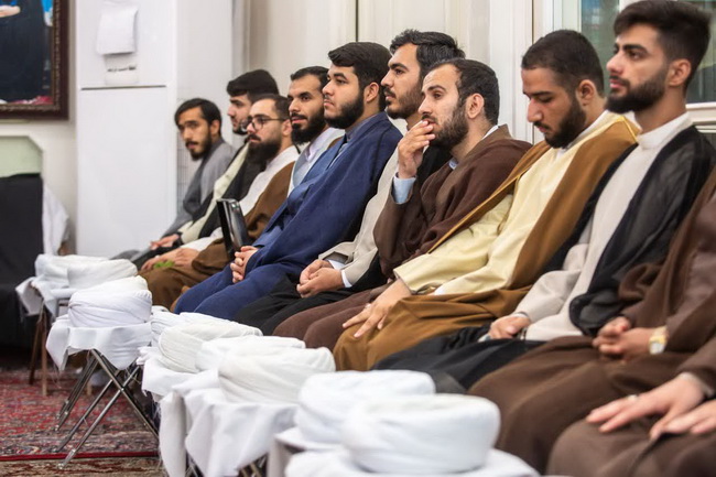 آئین عمامه‌‌گذاری و بزرگداشت عید بزرگ غدیرخم و یادبود سالروز ارتحال امام خمینی(ره) إحیاگر غدیر