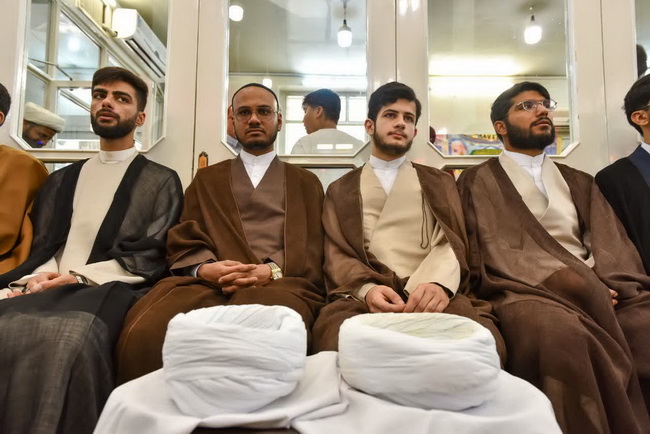 آئین عمامه‌‌گذاری و بزرگداشت عید بزرگ غدیرخم و یادبود سالروز ارتحال امام خمینی(ره) إحیاگر غدیر