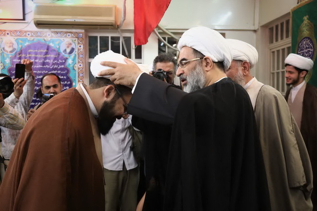 آئین عمامه‌‌گذاری و بزرگداشت عید بزرگ غدیرخم و یادبود سالروز ارتحال امام خمینی(ره) إحیاگر غدیر