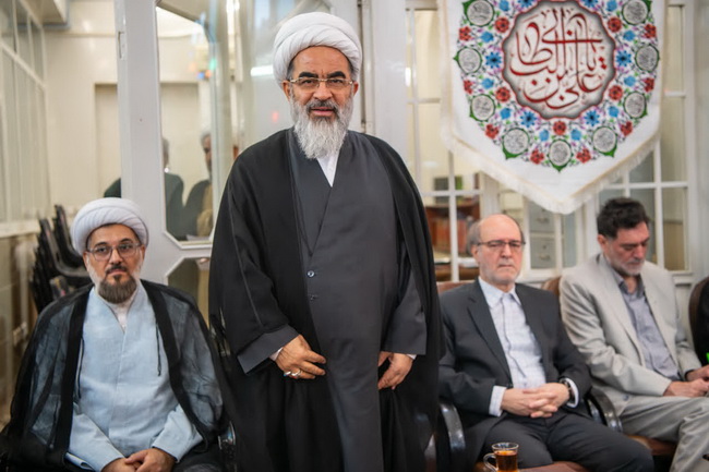 آئین عمامه‌‌گذاری و بزرگداشت عید بزرگ غدیرخم و یادبود سالروز ارتحال امام خمینی(ره) إحیاگر غدیر