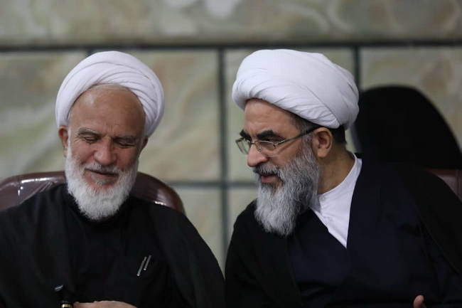 مراسم بزرگداشت رهبر شهید در مرکز فقهی ائمه اطهار(ع)