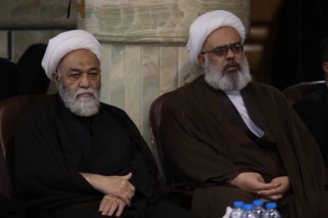 مراسم بزرگداشت رهبر شهید در مرکز فقهی ائمه اطهار(ع)