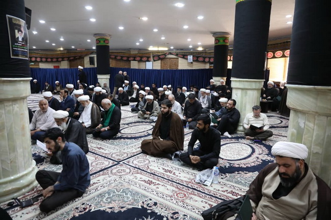مراسم بزرگداشت رهبر شهید در مرکز فقهی ائمه اطهار(ع)
