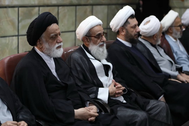مراسم بزرگداشت رهبر شهید در مرکز فقهی ائمه اطهار(ع)