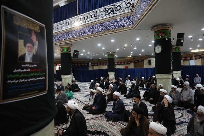 مراسم بزرگداشت رهبر شهید در مرکز فقهی ائمه اطهار(ع)