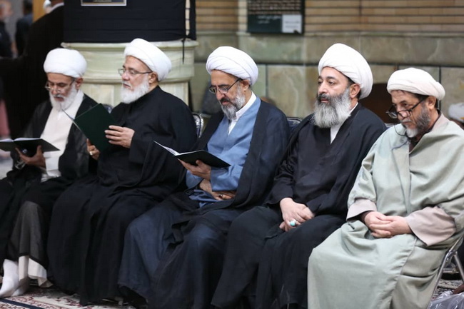 مراسم بزرگداشت رهبر شهید در مرکز فقهی ائمه اطهار(ع)