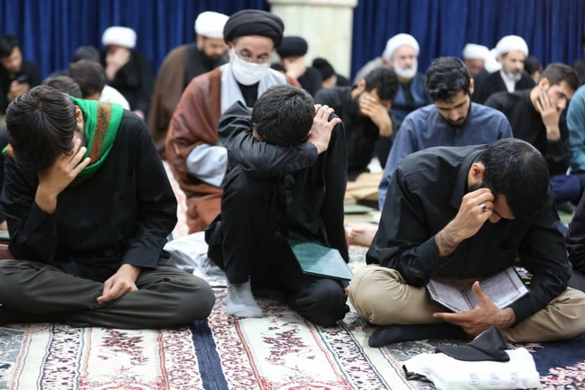 مراسم بزرگداشت رهبر شهید در مرکز فقهی ائمه اطهار(ع)