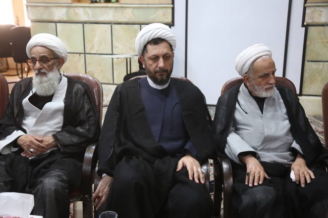 مراسم بزرگداشت رهبر شهید در مرکز فقهی ائمه اطهار(ع)