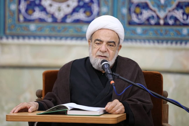 مراسم بزرگداشت رهبر شهید در مرکز فقهی ائمه اطهار(ع)