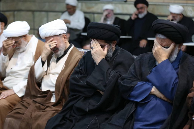 مراسم بزرگداشت رهبر شهید در مرکز فقهی ائمه اطهار(ع)