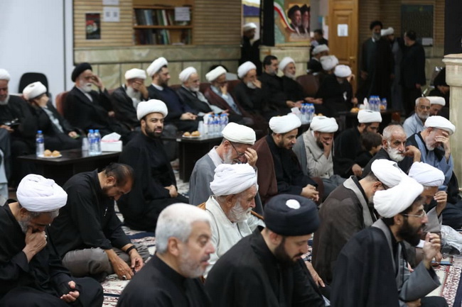 مراسم بزرگداشت رهبر شهید در مرکز فقهی ائمه اطهار(ع)