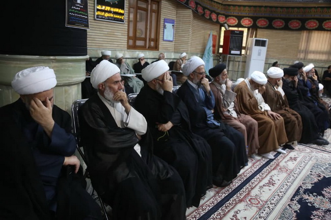 مراسم بزرگداشت رهبر شهید در مرکز فقهی ائمه اطهار(ع)