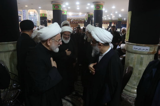 مراسم بزرگداشت رهبر شهید در مرکز فقهی ائمه اطهار(ع)