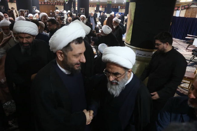 مراسم بزرگداشت رهبر شهید در مرکز فقهی ائمه اطهار(ع)