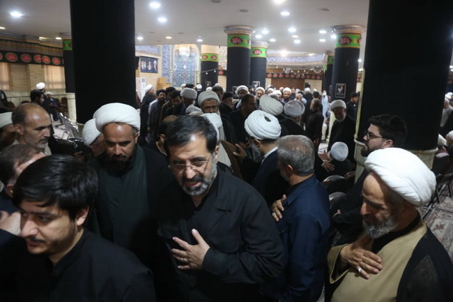 مراسم بزرگداشت رهبر شهید در مرکز فقهی ائمه اطهار(ع)