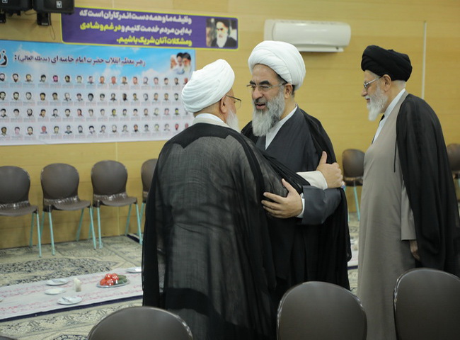 حضور معظم له در دفتر ناصری نماینده ولی فقیه در استان، مسئولین حوزه علمیه نهادهای فرهنگی