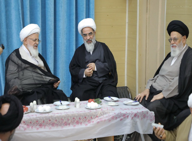 حضور معظم له در دفتر ناصری نماینده ولی فقیه در استان، مسئولین حوزه علمیه نهادهای فرهنگی