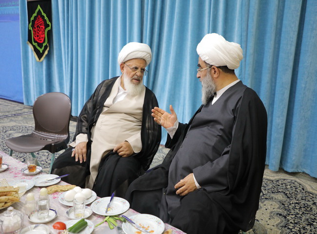 حضور معظم له در دفتر ناصری نماینده ولی فقیه در استان، مسئولین حوزه علمیه نهادهای فرهنگی