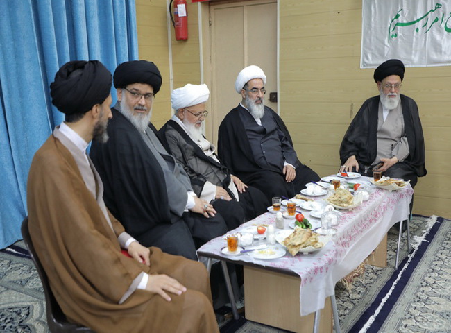 حضور معظم له در دفتر ناصری نماینده ولی فقیه در استان، مسئولین حوزه علمیه نهادهای فرهنگی