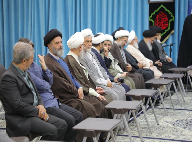 حضور معظم له در دفتر ناصری نماینده ولی فقیه در استان، مسئولین حوزه علمیه نهادهای فرهنگی