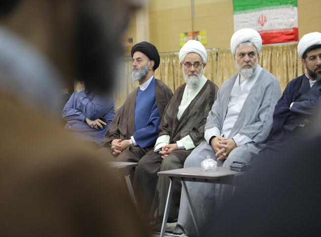 حضور معظم له در دفتر ناصری نماینده ولی فقیه در استان، مسئولین حوزه علمیه نهادهای فرهنگی