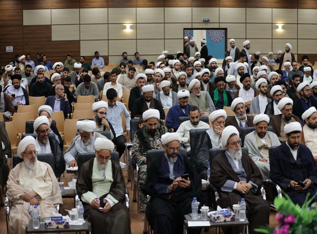 سخنرانی در هجدهمین همایش تجلیل از ممتازین یزدی حوزه‌های علمیه یزد