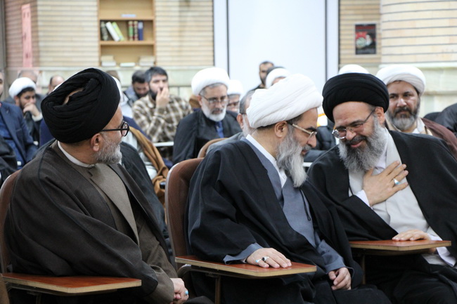 دیدار اساتید و طلاب استاد گلستان